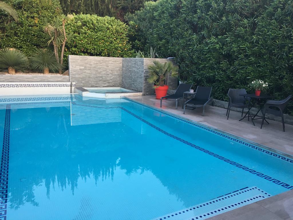 La Villa Blanche Sanary-sur-Mer Εξωτερικό φωτογραφία