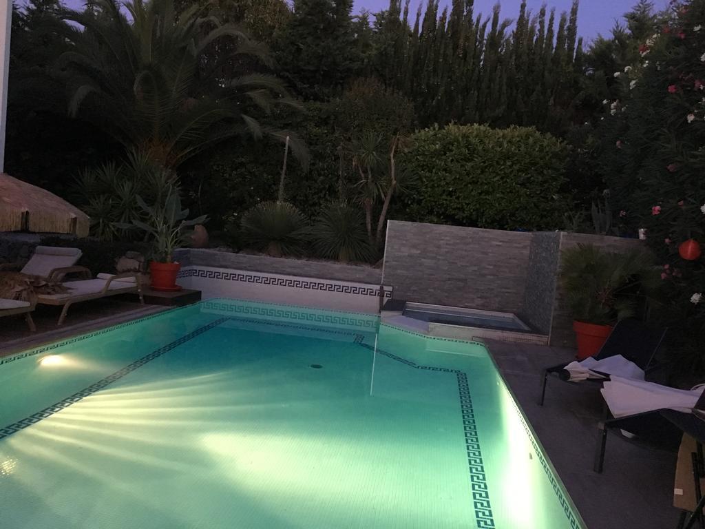 La Villa Blanche Sanary-sur-Mer Εξωτερικό φωτογραφία